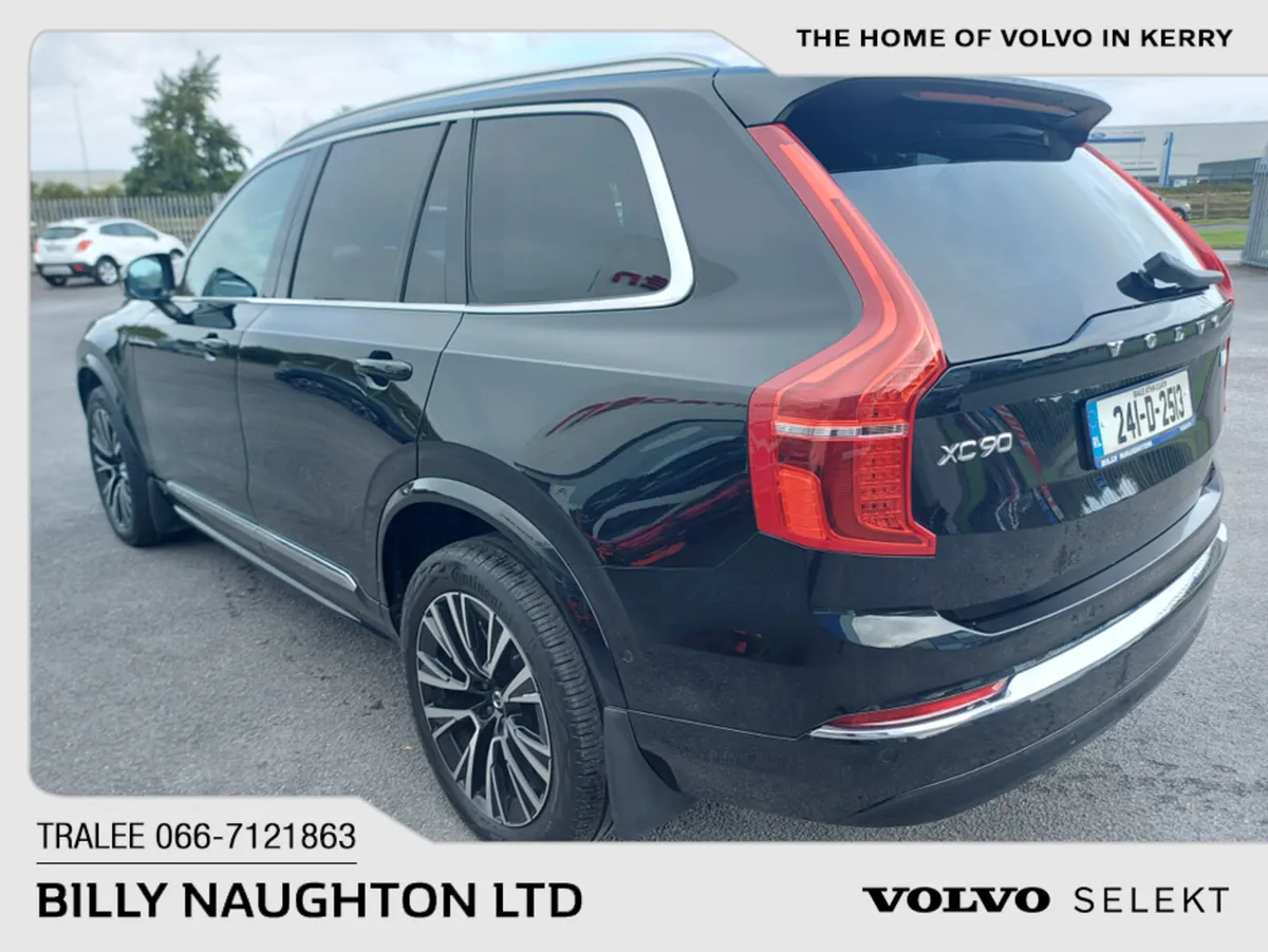 Volvo XC90 T8 PHEV PLUS BRIGHT AWD 5 - Image 4