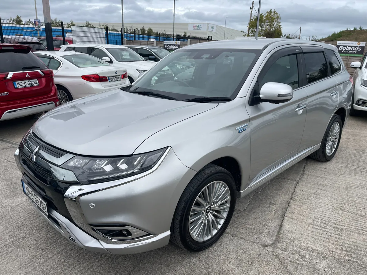 191 Mitsubishi Outlander Hybrid 2.4 Phev Automatic - Image 3