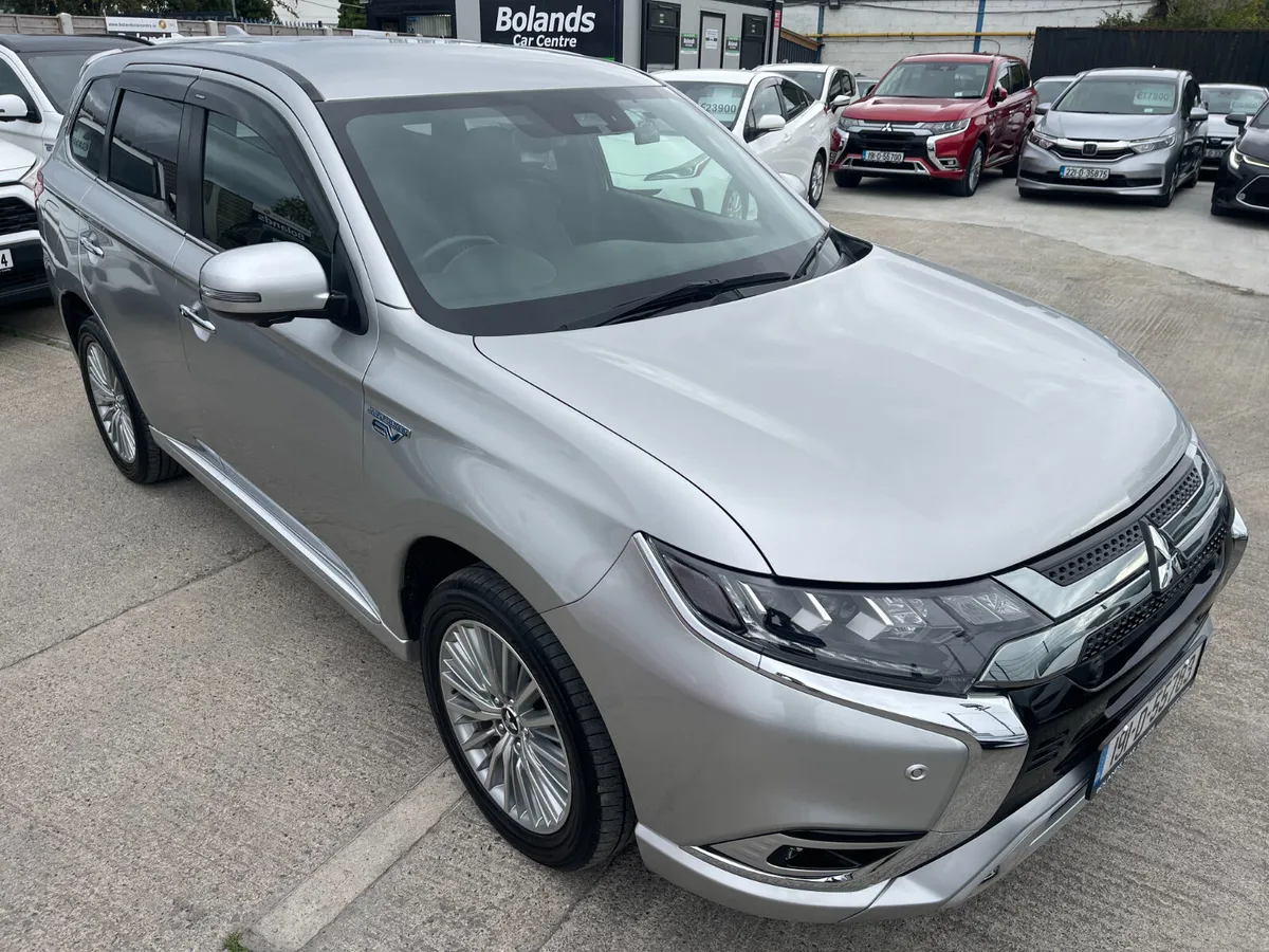 191 Mitsubishi Outlander Hybrid 2.4 Phev Automatic - Image 2