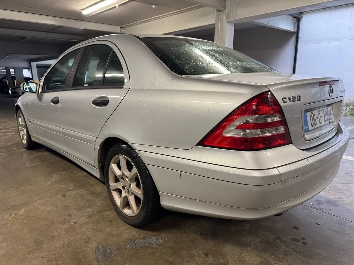 Mercedes-Benz C180 – 2006 – Silver - Image 3