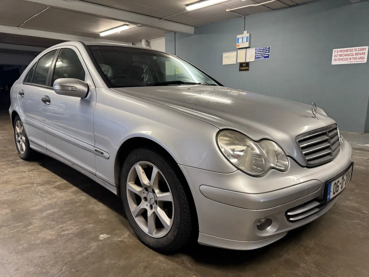 Mercedes-Benz C180 – 2006 – Silver - Image 4