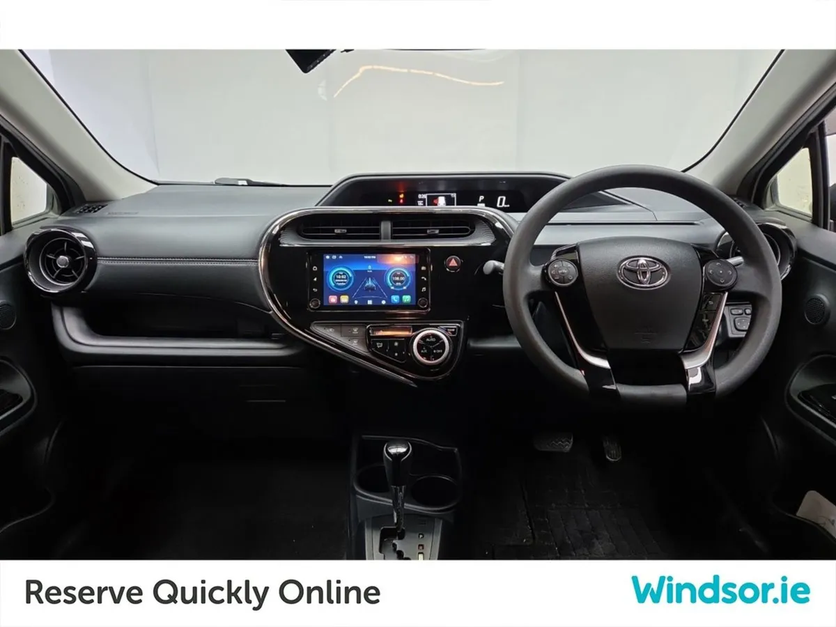 Toyota Aqua Hybrid S - Image 4