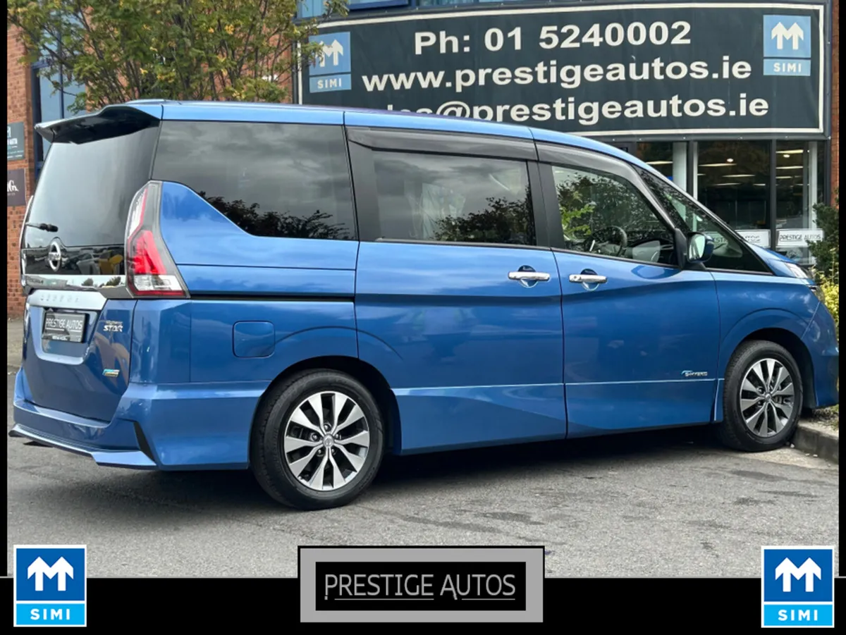 Nissan Serena 2.0 PETROL HYBRID PRO PILOT EDITION - Image 4