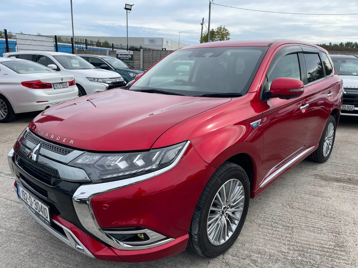 192 Mitsubishi Outlander Hybrid 2.4 Phev Automatic - Image 3
