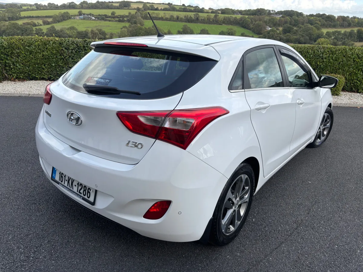 2016 Hyundai i30 1.6 Diesel Deluxe 5Dr 127KMS - Image 3