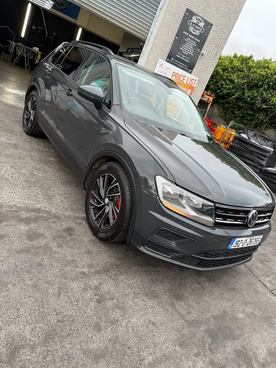 Tiguan - Image 1