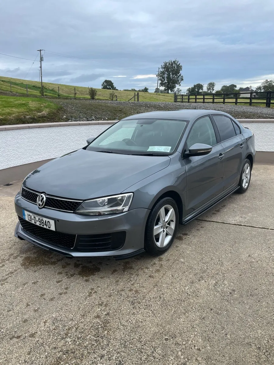 Volkswagen Jetta - Image 1