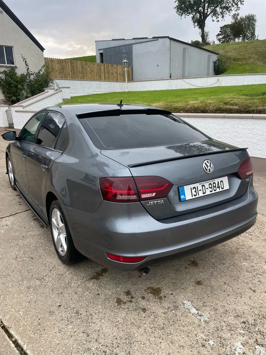 Volkswagen Jetta - Image 3