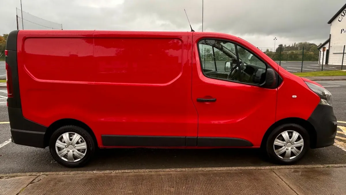 Opel Vivaro 1.6  //  DOE & TAX - Image 1