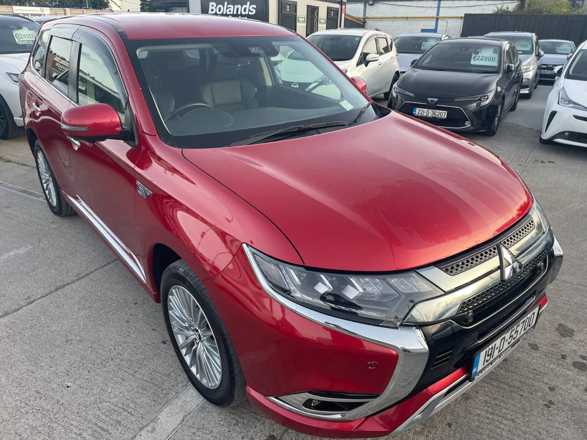 191 Mitsubishi Outlander Hybrid 2.4 Phev Automatic - Image 2
