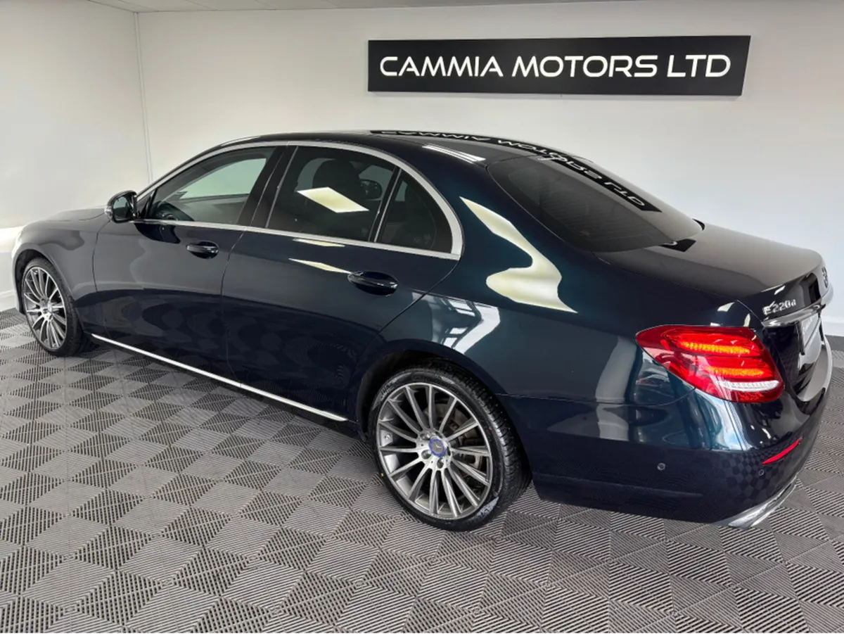 Mercedes-Benz E-Class *MERCEDES BENZ E220D* *HEATE - Image 4