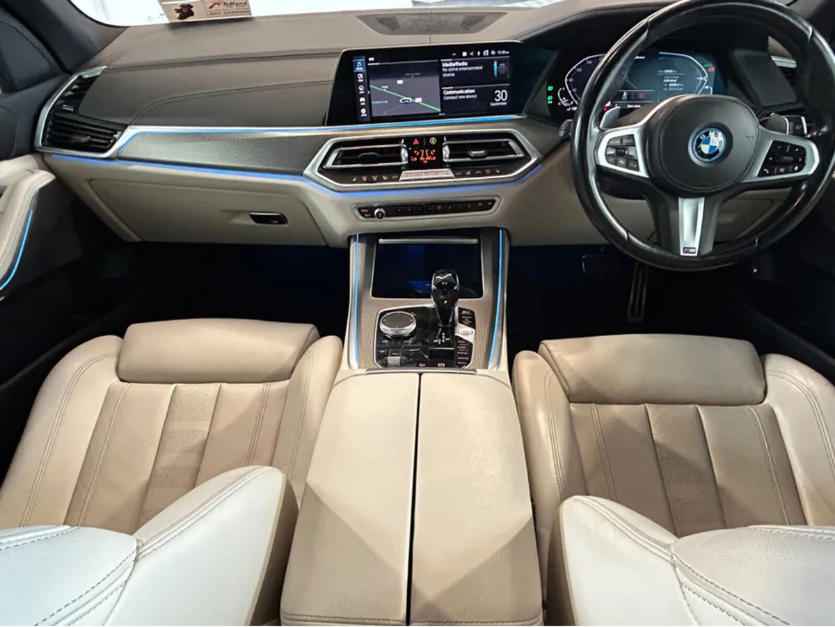 BMW X5 XDRIVE45E M SPORT AUTO - Image 3