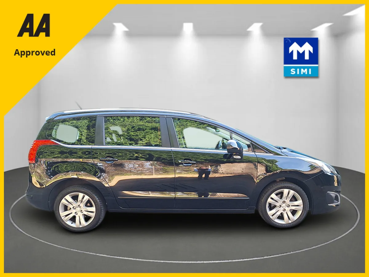 Peugeot 5008 1.6 HDI BLUE ACTIVE 120BHP//LOW MILEA - Image 4