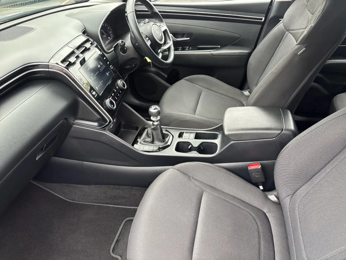 Hyundai Tucson LOW MILEAGE COMFORT PLUS 5DR - Image 3