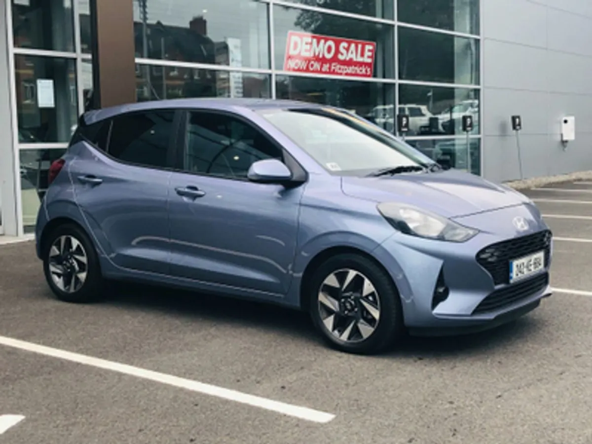 Hyundai i10 Deluxe Plus 1.0 Petrol - Image 4