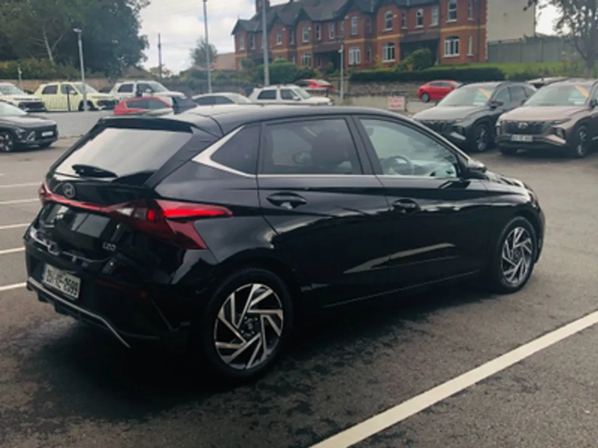 Hyundai i20 Deluxe Plus 1.2 Petrol - Image 4