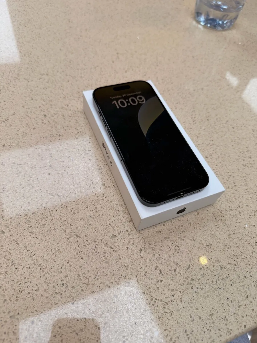 Iphone 16 pro 128g - Image 2