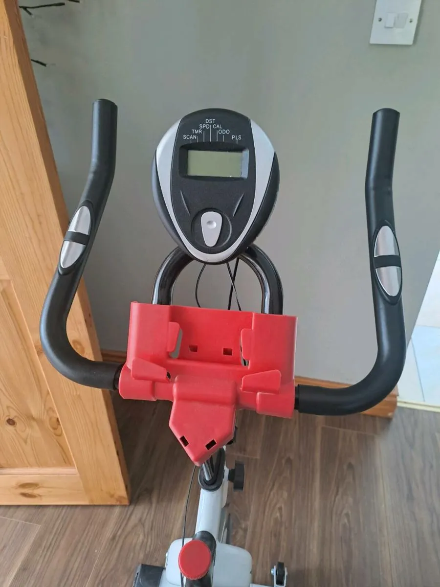Exercise bike - Image 3