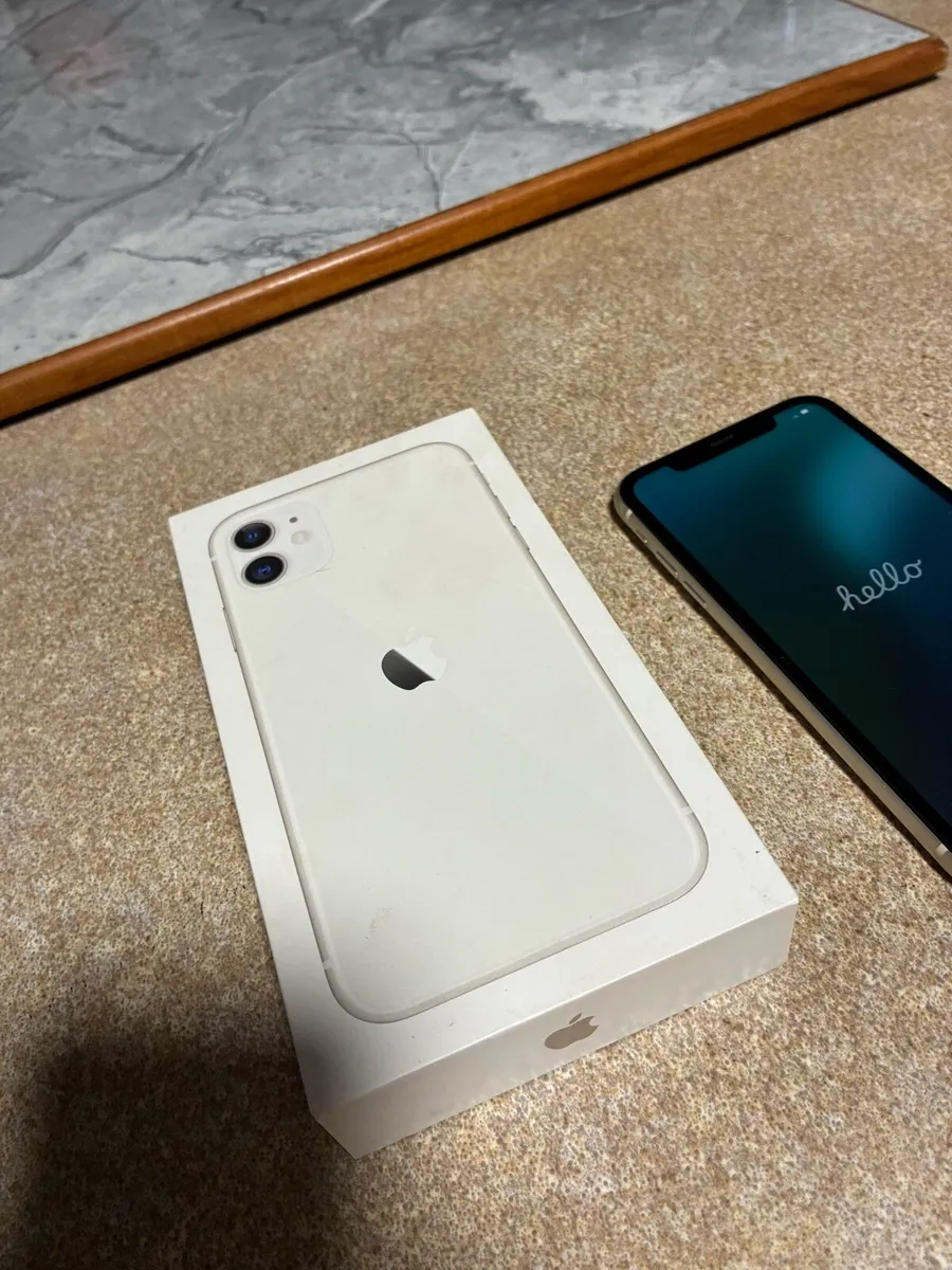 iPhone 11 64GB - Image 3
