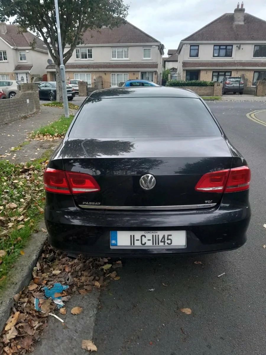 Vw passat 11 toyota avensis  10 - Image 2