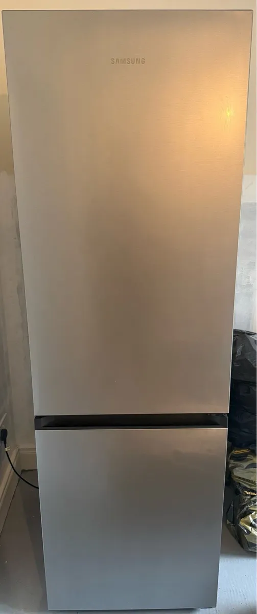 Fridge/Freezer - Image 1
