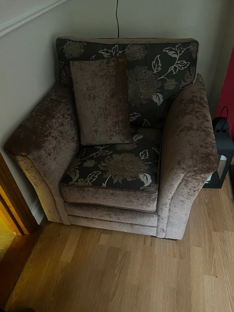 Couch - Image 1