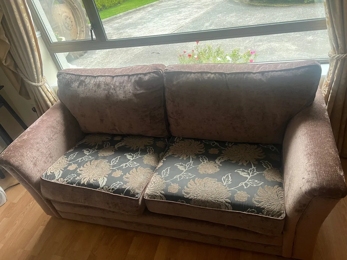 Couch - Image 2