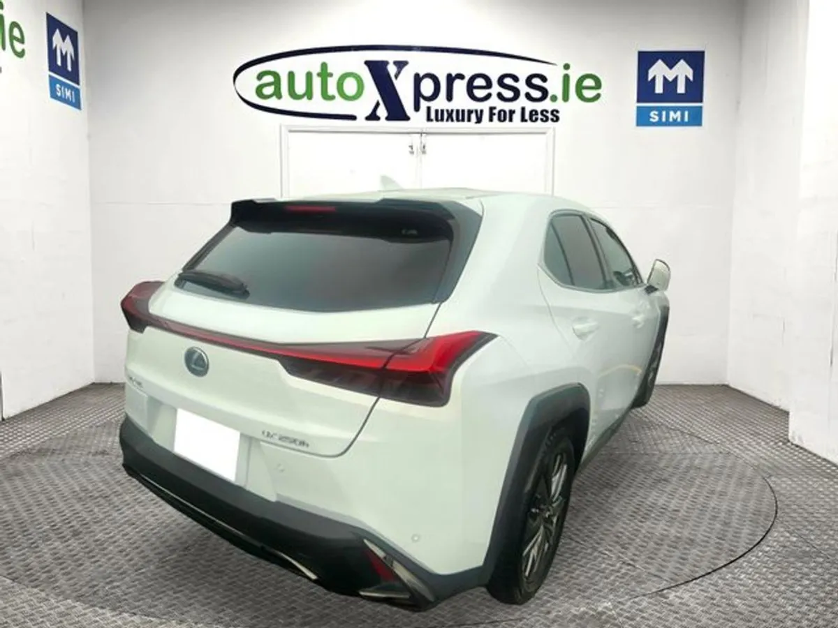 Lexus UX250h F Sport Automatic  Reversing Camera - Image 3
