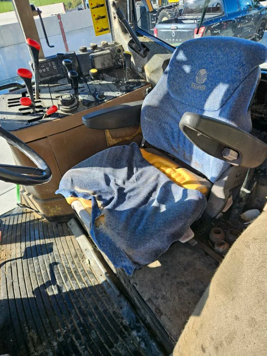 John Deere 6800 no vat - Image 3
