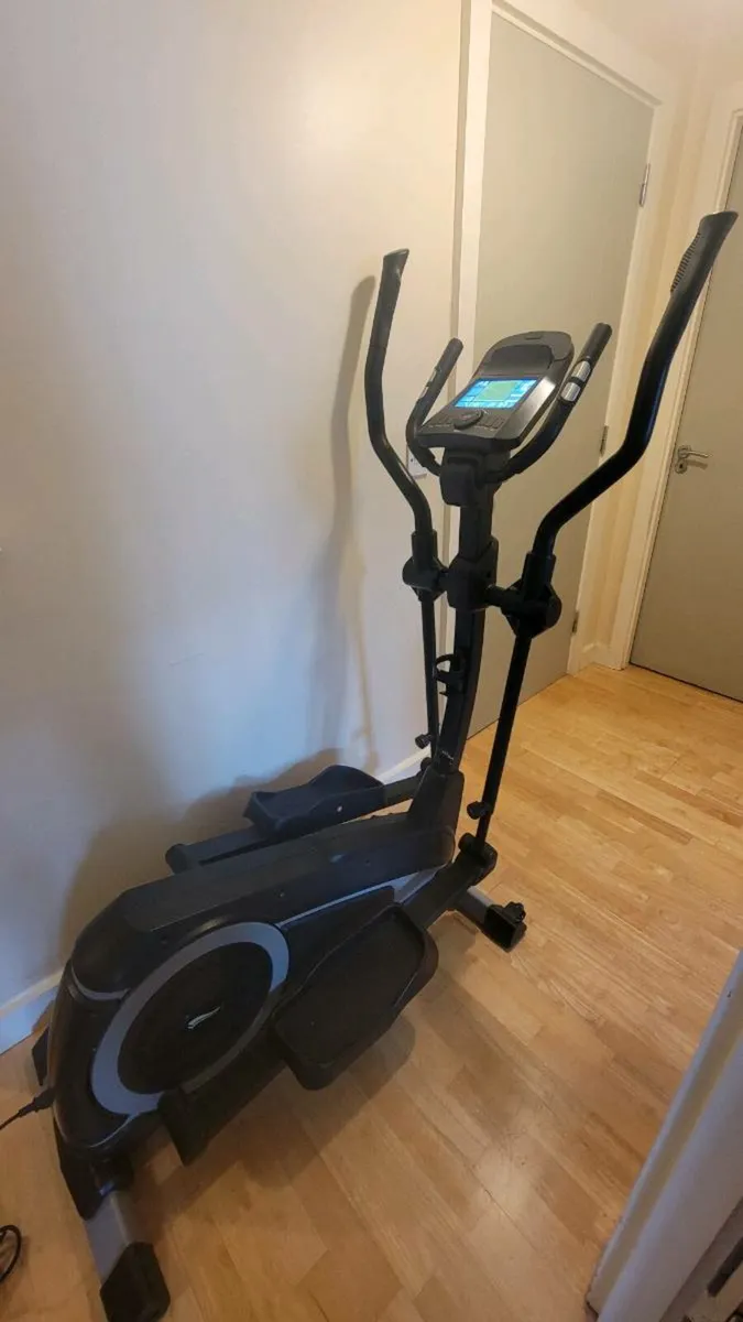 Crosstrainer - Image 3