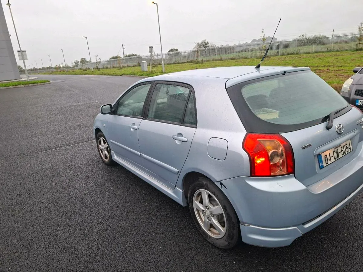 TOYOTA COROLA 2004 2.0 MANUAL only 1000Eu‼️ - Image 2
