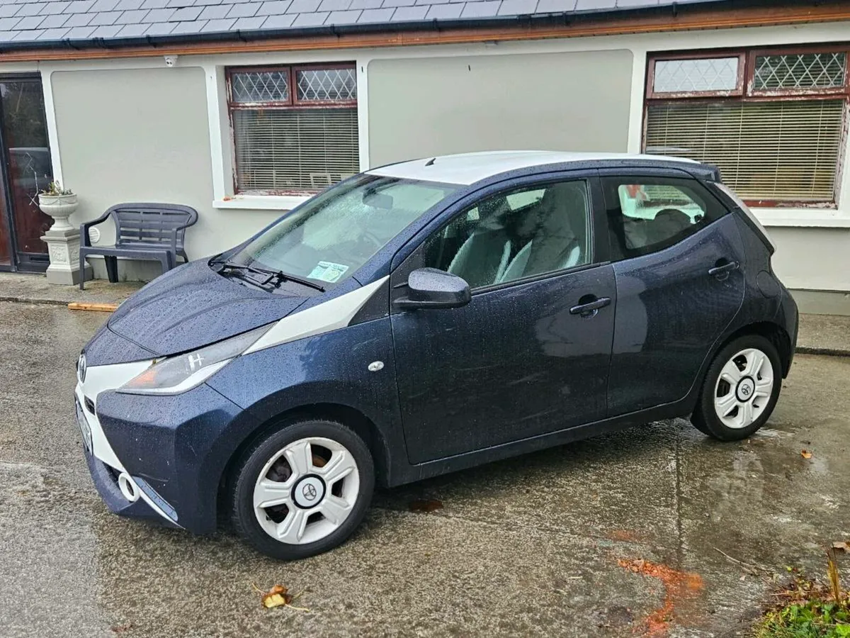 2015 Toyota Aygo - Image 2