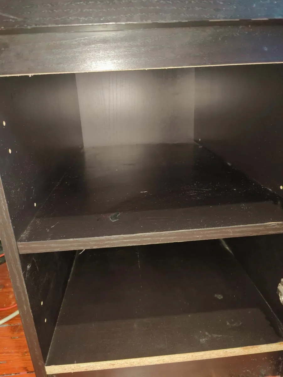 Desk - Image 2