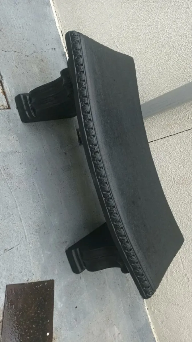 Concrete garden furniture - Image 2