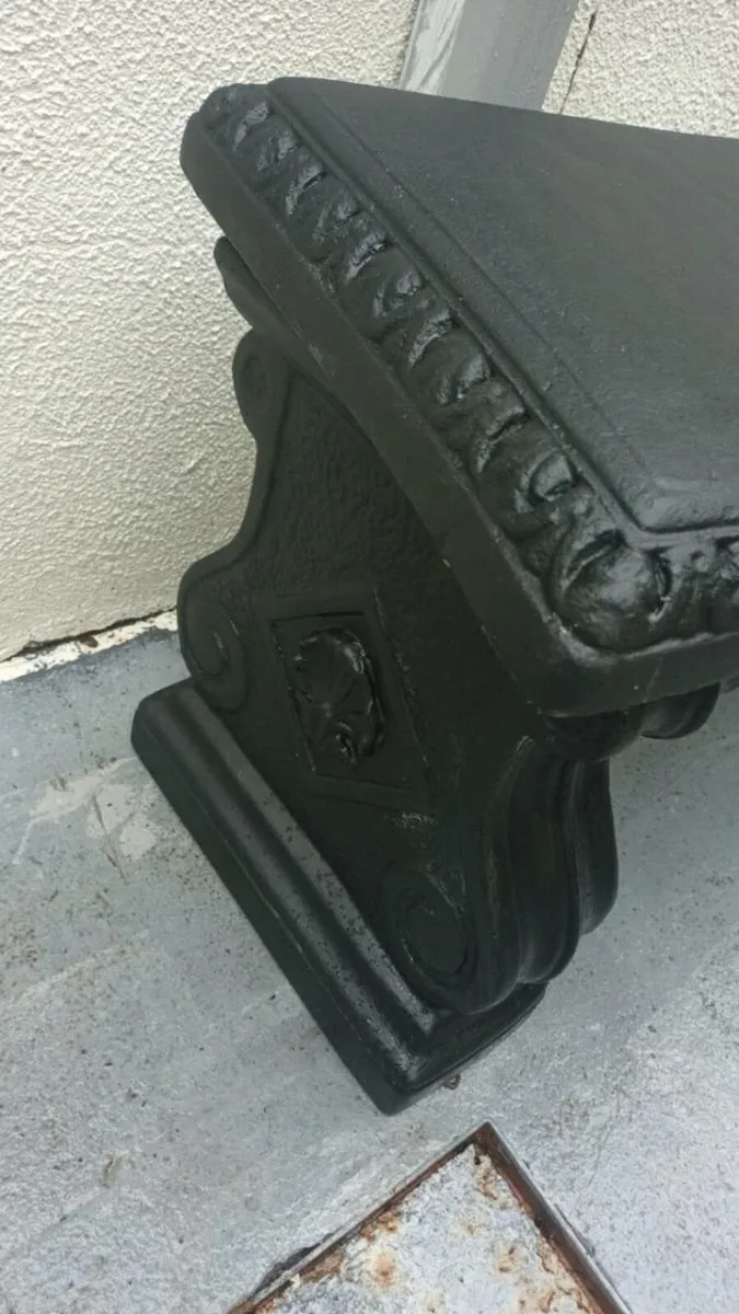 Concrete garden furniture - Image 3