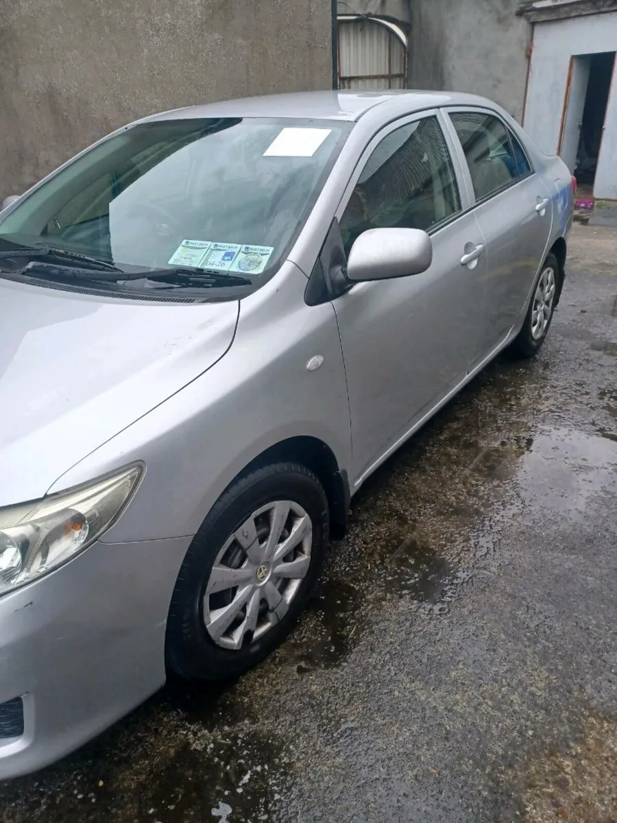 Toyota corolla - Image 2