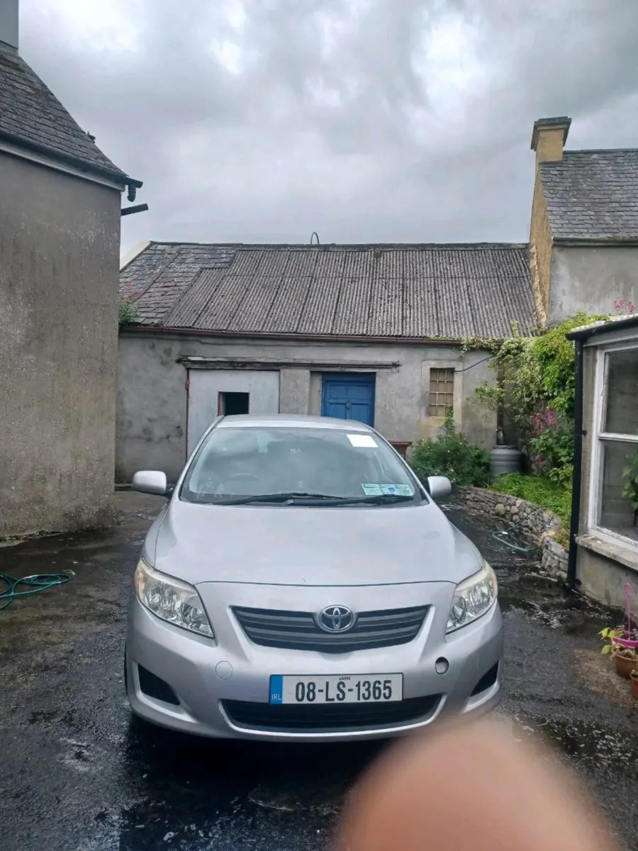 Toyota corolla - Image 4