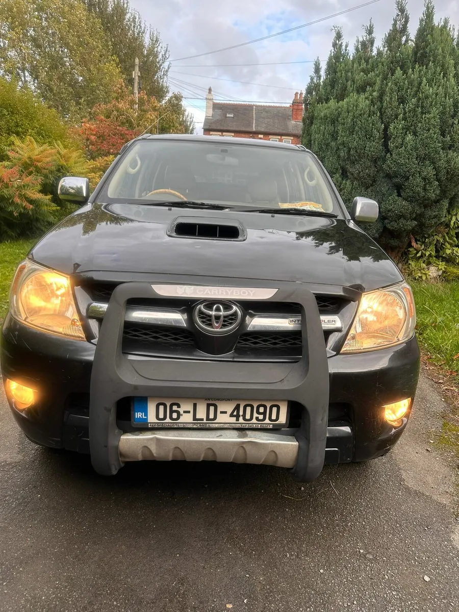 Toyota hilux D4d 3.0 - Image 2