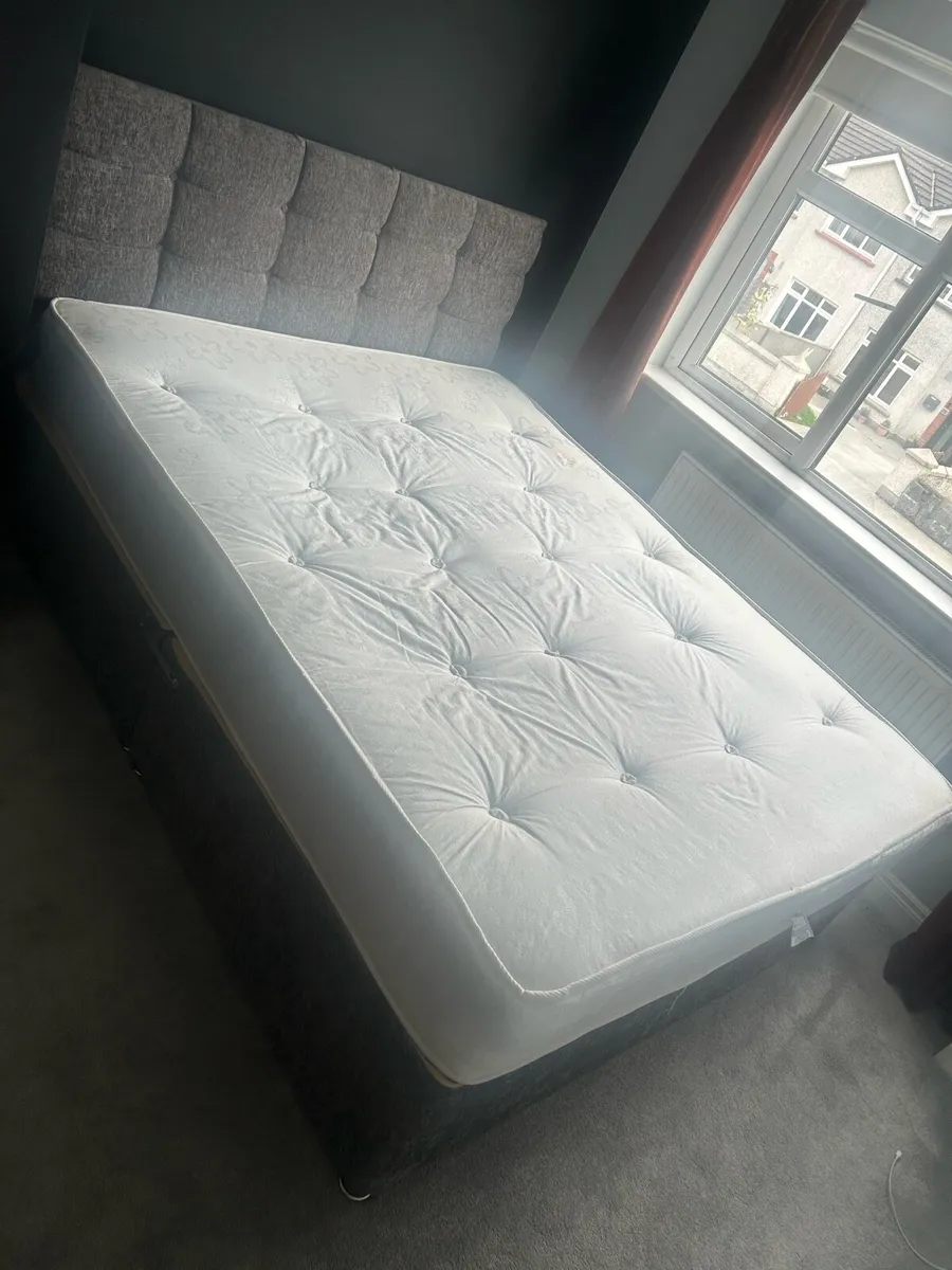King size mattress and bed and headboard - Image 1