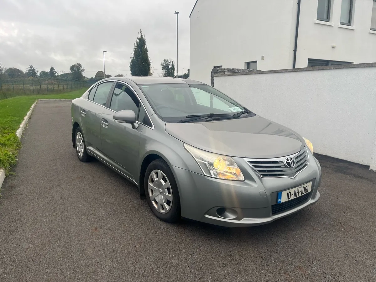 2010 Toyota Avensis 2.0 D4D - Image 2