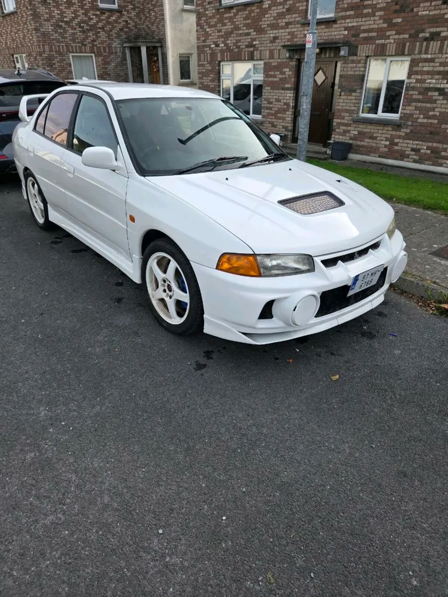 Mitsubishi evo 4 - Image 2