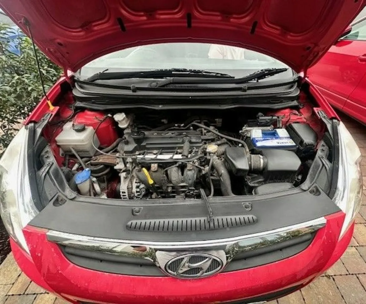 Low miles and good condition Hyundai i20 (2011) - Image 1