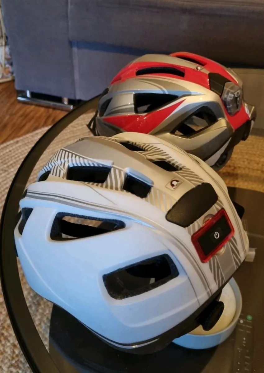 Bike helmets - Image 1