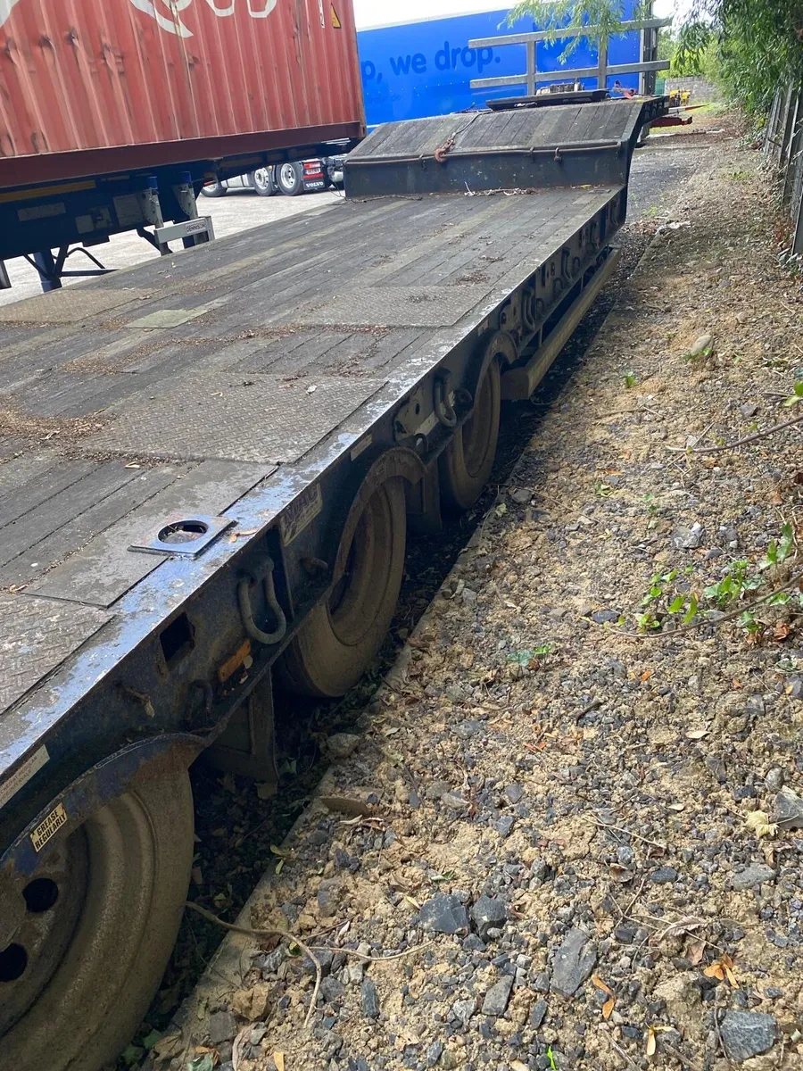 MAC 3 axle low loader Year 2009 - Image 2