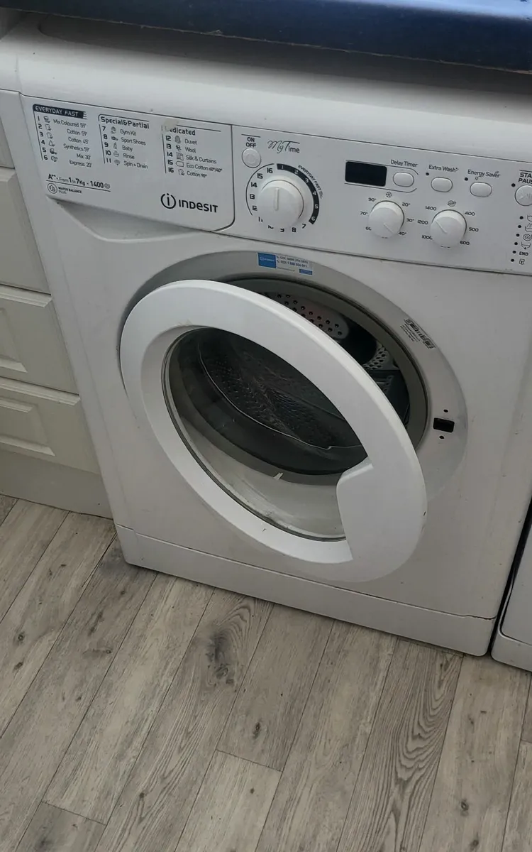 Washing machine - Image 2