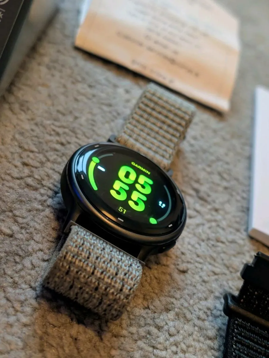 Garmin Vivoactive 5 - With Box/Receipt - Image 2