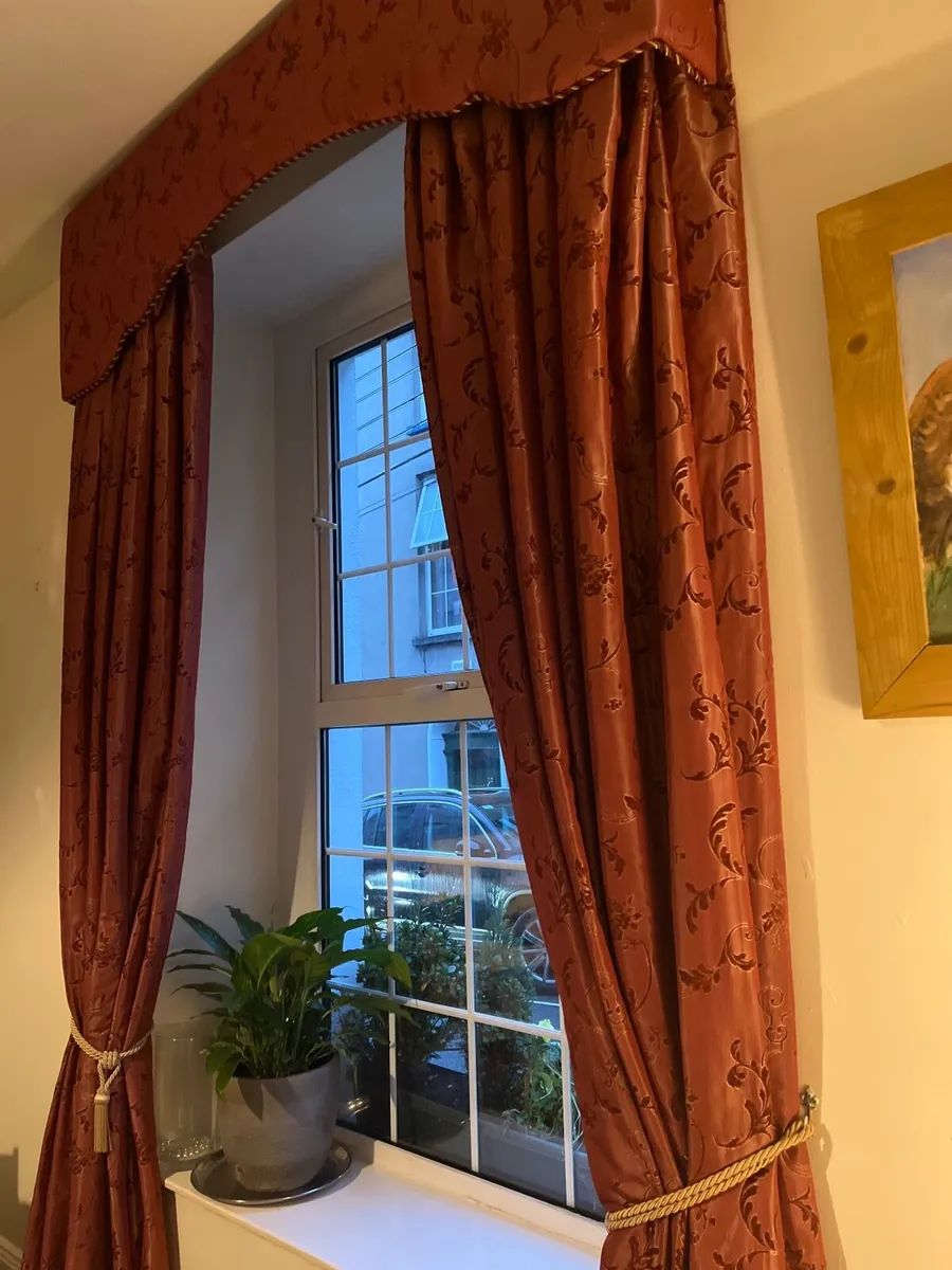 Curtains - Image 1