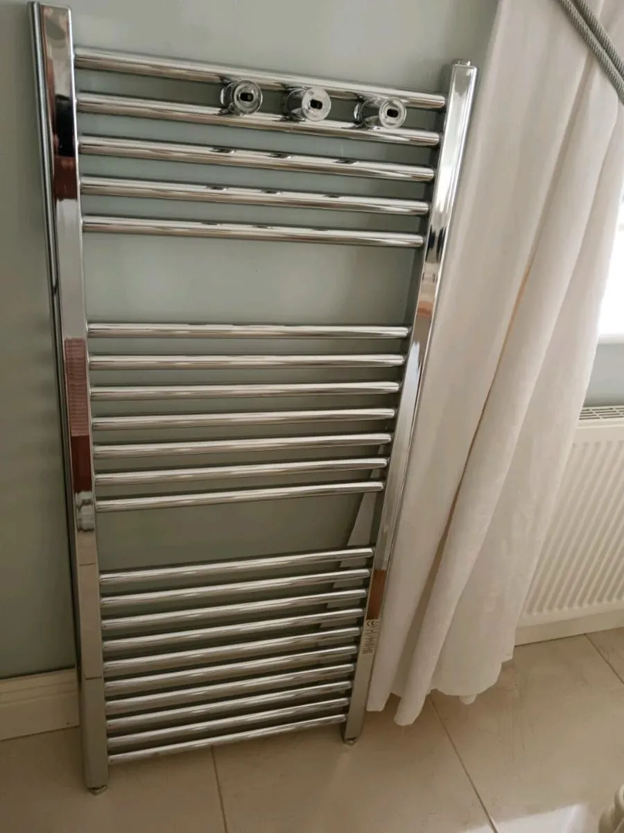 Heated towel rail - Image 4