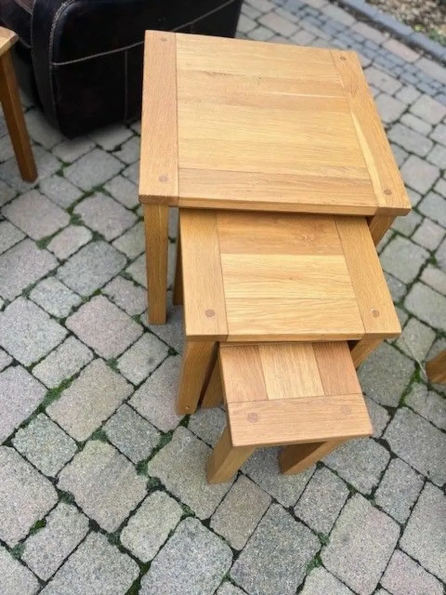 Two Seater & Single Recliner, & a Nest of Tables - Image 1