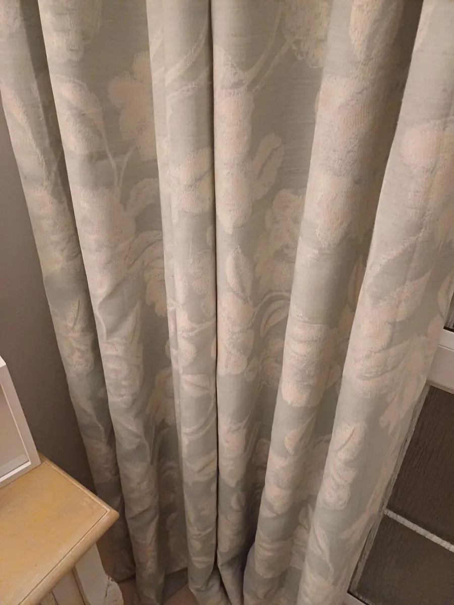 Duck egg blue fully lined curtains - Image 2